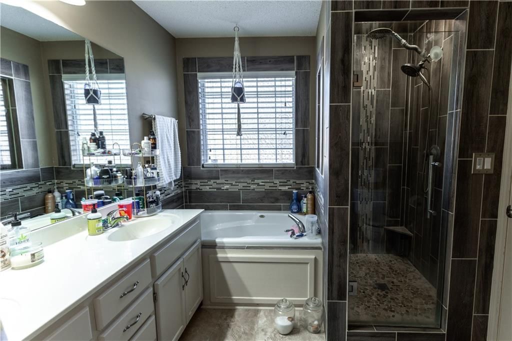 1206 NW Baytree Drive — photo 9