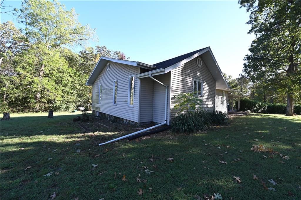 1305 S 145 Road — photo 27