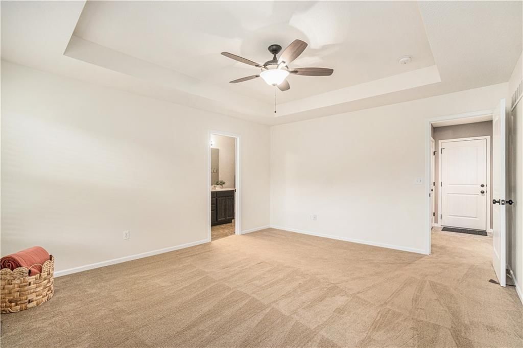515 E LAKOTA Street — photo 5