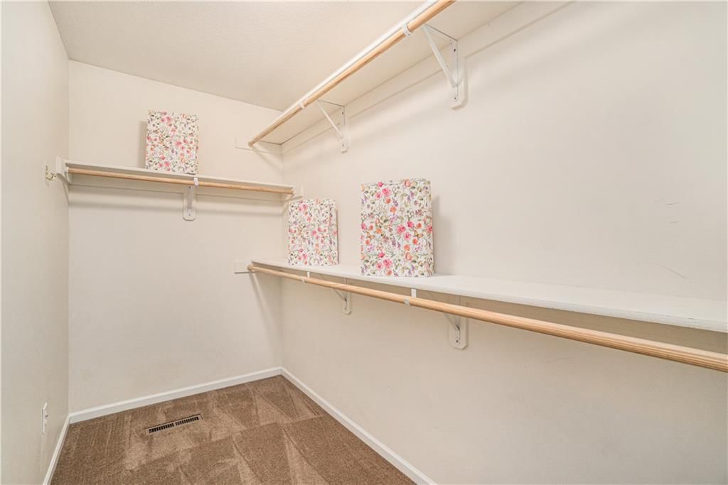515 E LAKOTA Street — photo 7