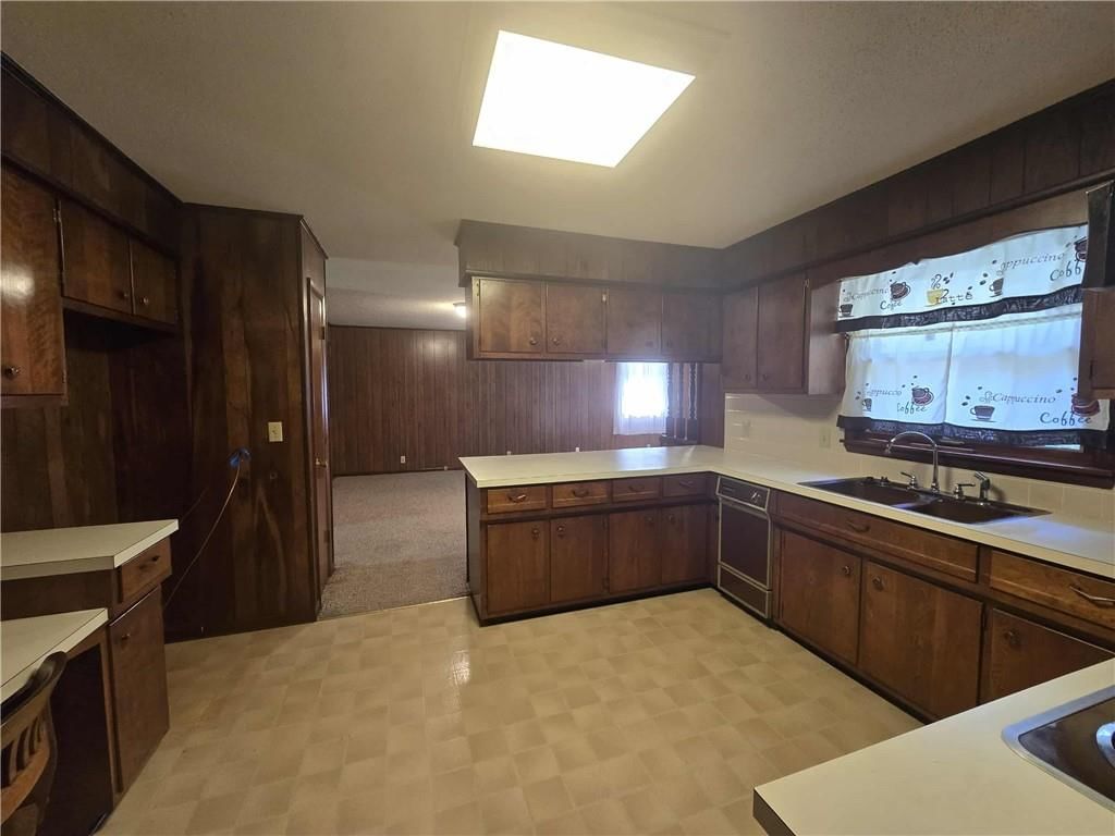 103 S Cherokee Avenue — photo 12