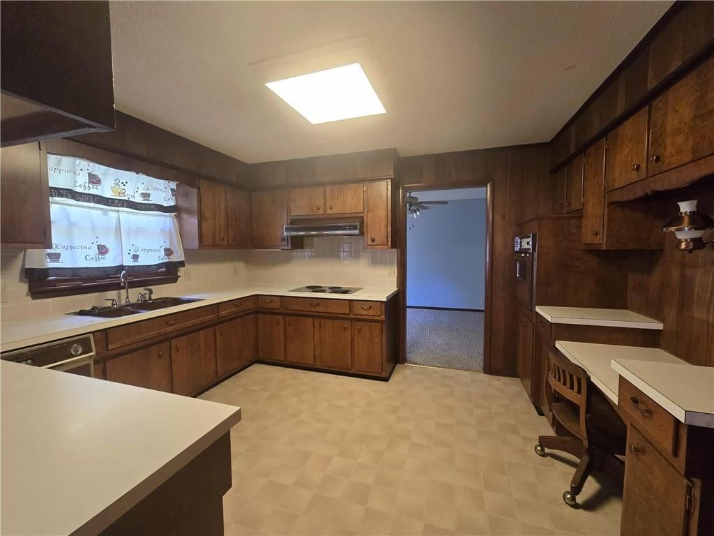 103 S Cherokee Avenue — photo 13