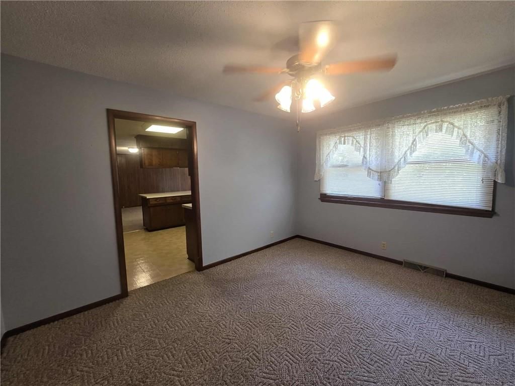 103 S Cherokee Avenue — photo 16