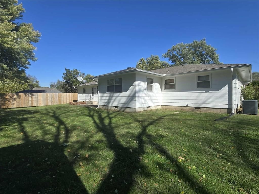 103 S Cherokee Avenue — photo 4
