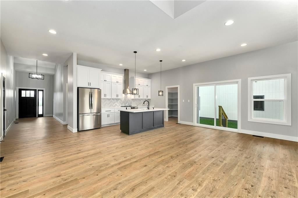 149 S Linn Valley Drive — photo 11