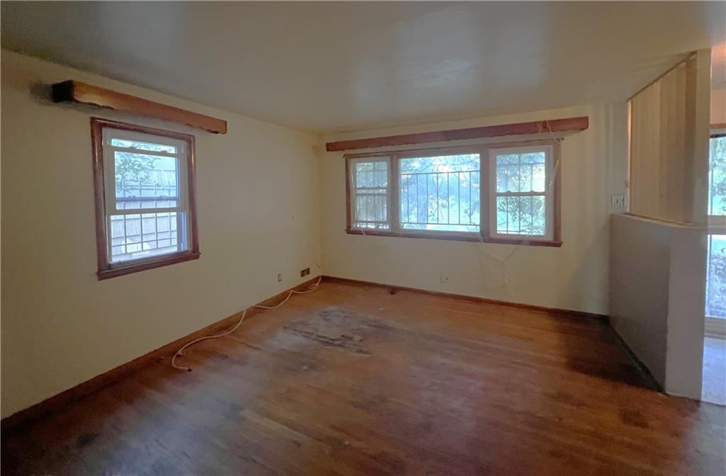 5800 Askew Avenue — photo 3