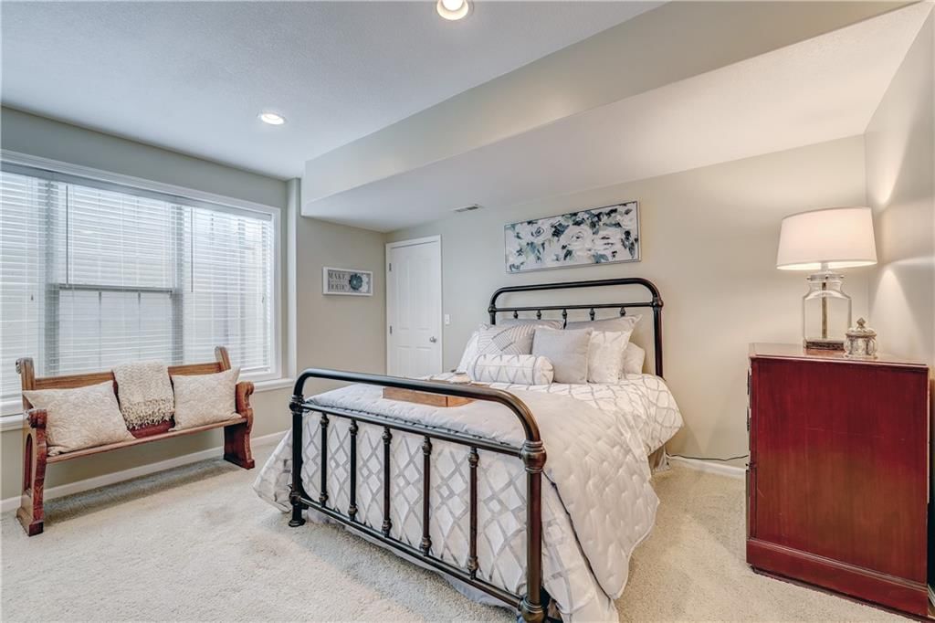 15674 S Hillside Street — photo 15