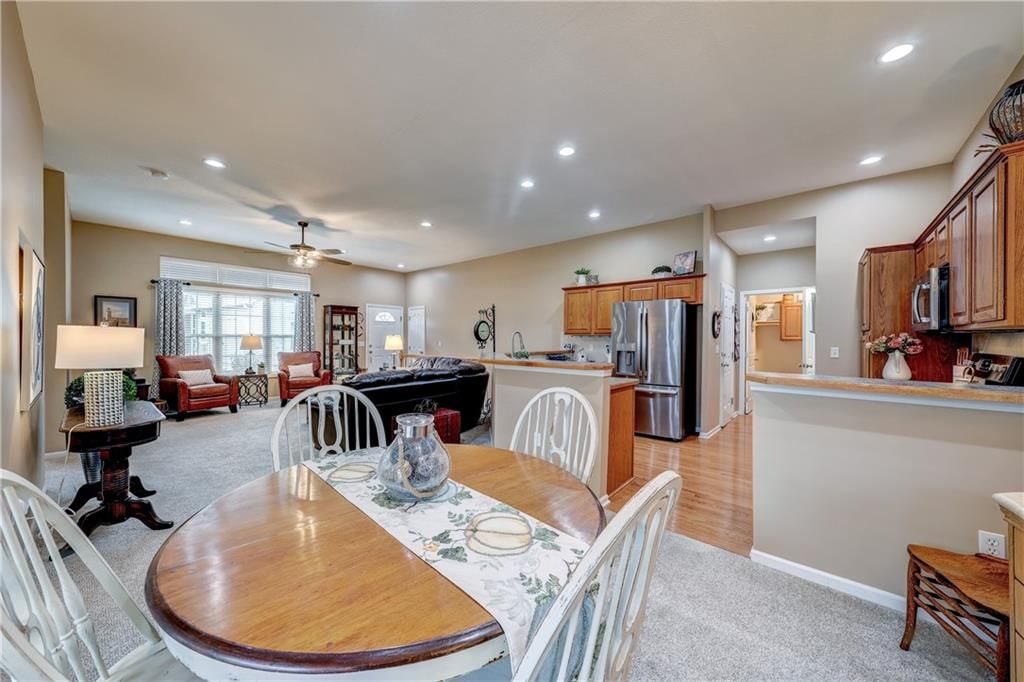 15674 S Hillside Street — photo 3