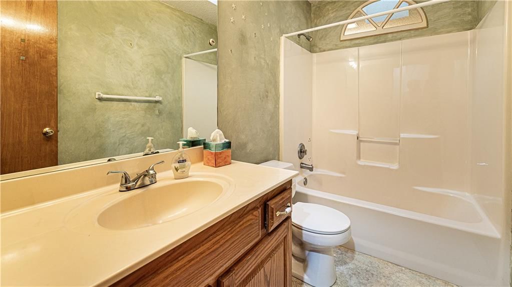 3717 Harvard Avenue — photo 15