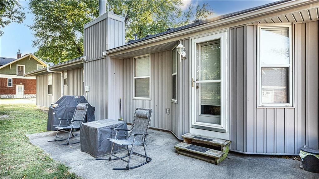 3717 Harvard Avenue — photo 17