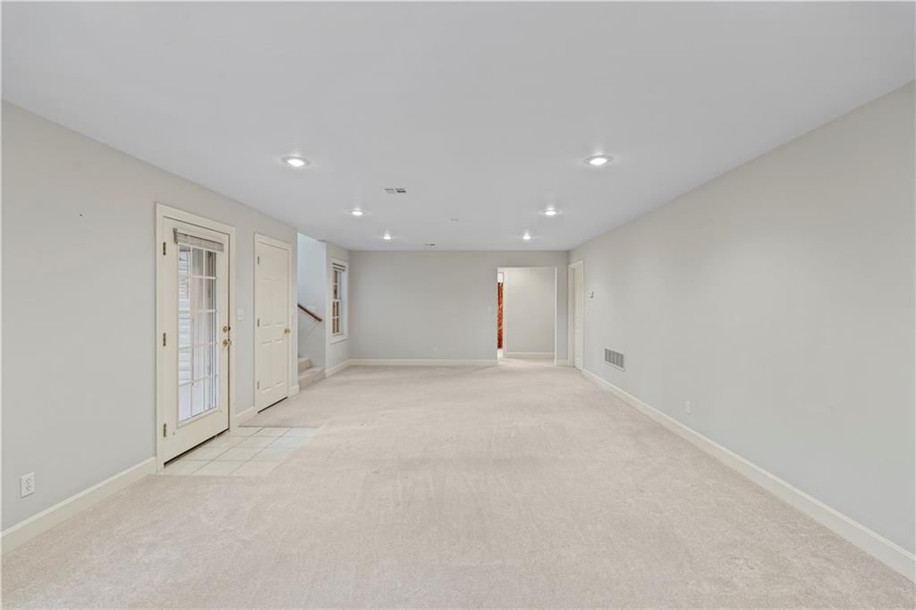 600 Carriage Court — photo 36