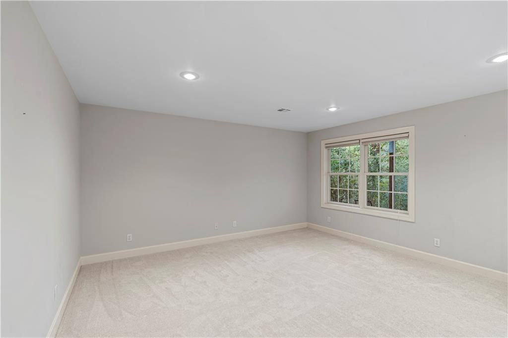 600 Carriage Court — photo 38