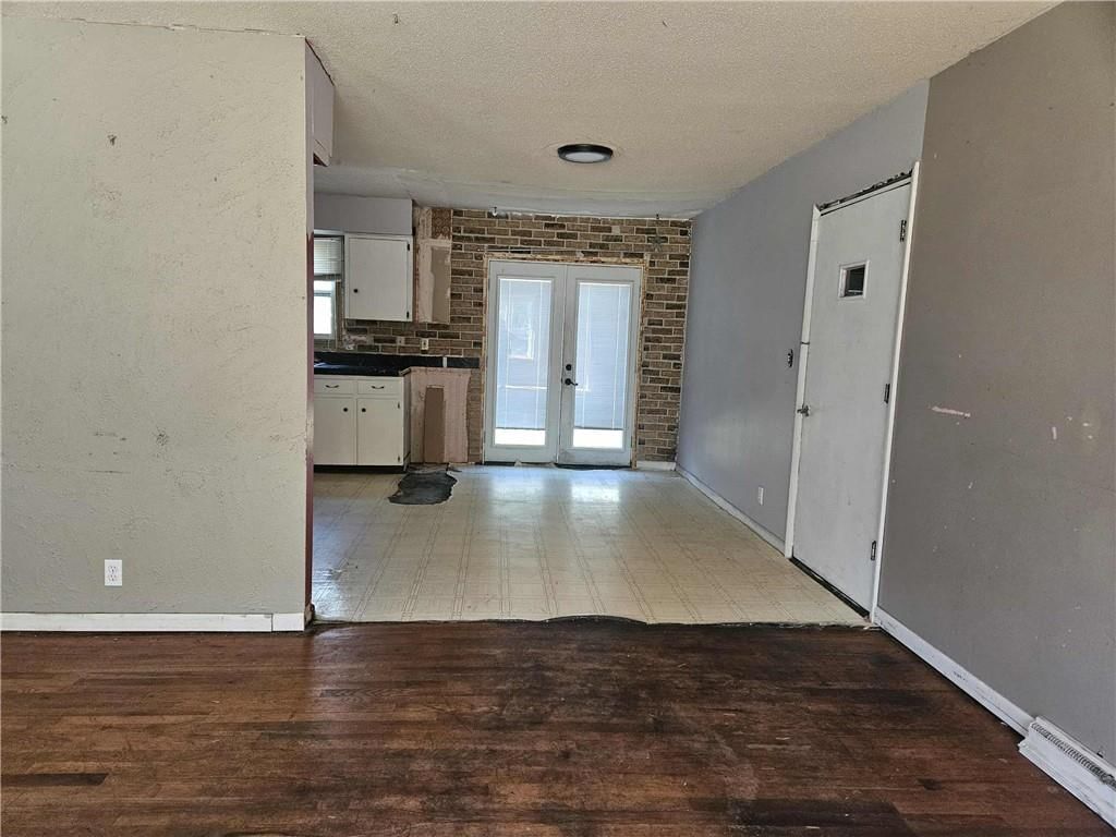716 S Osbun Street — photo 8
