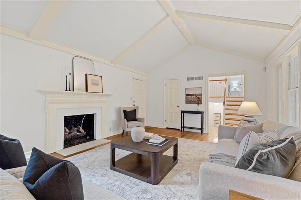 5400 Windsor Lane — photo 9