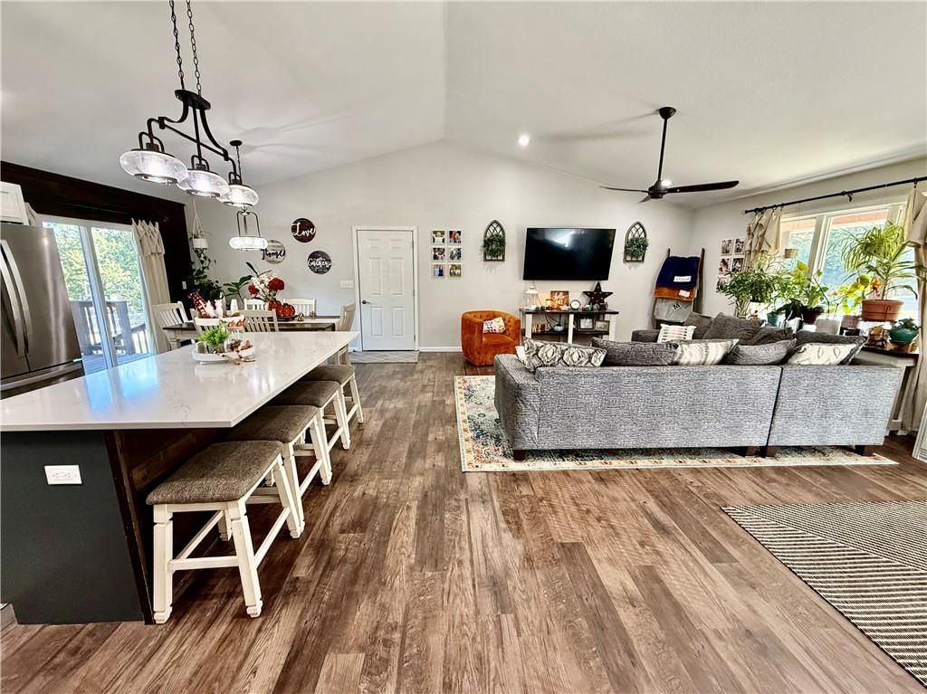 611 Katy Drive — photo 9