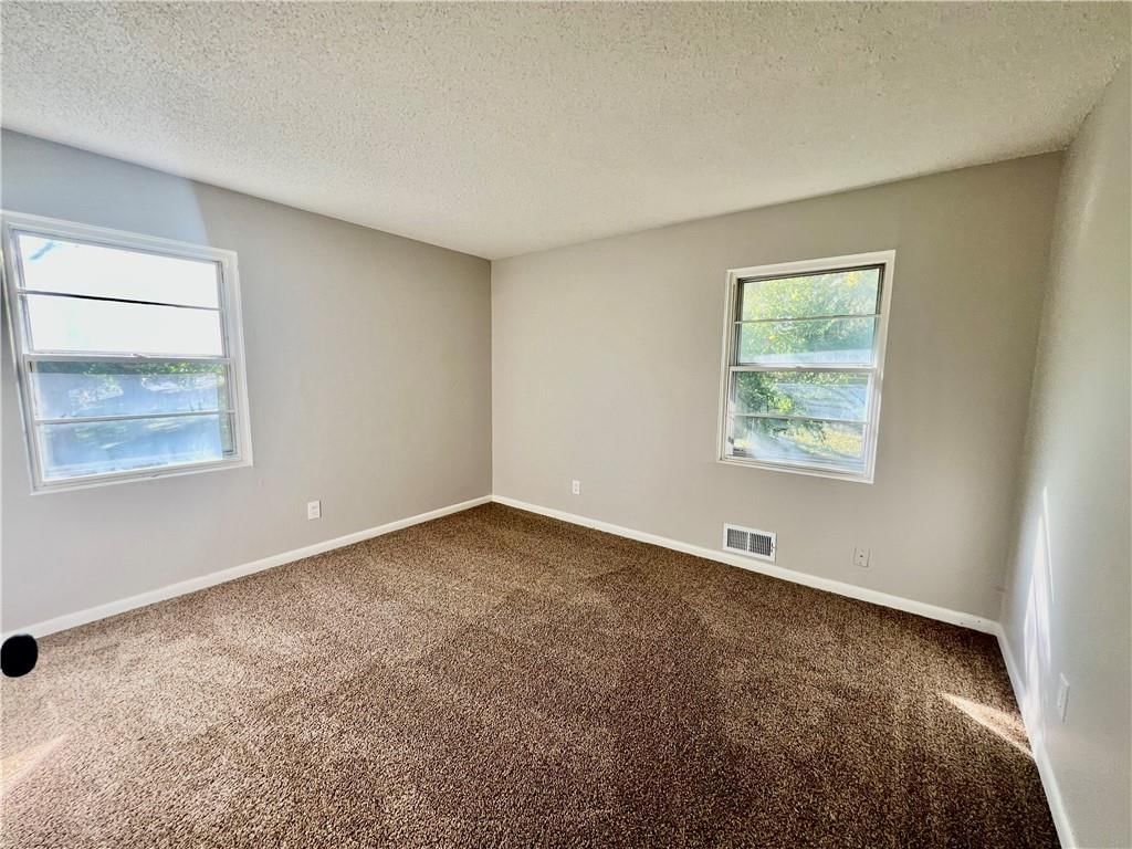10130 Tullis Avenue — photo 3