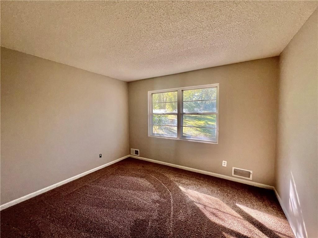 10130 Tullis Avenue — photo 4