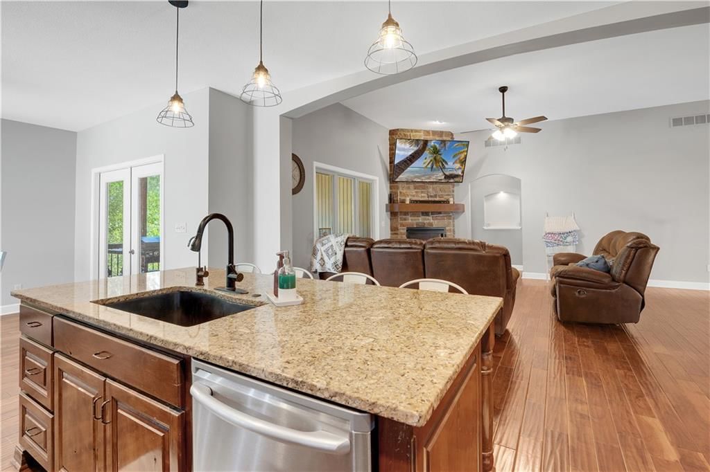 1211 Holland Square — photo 43