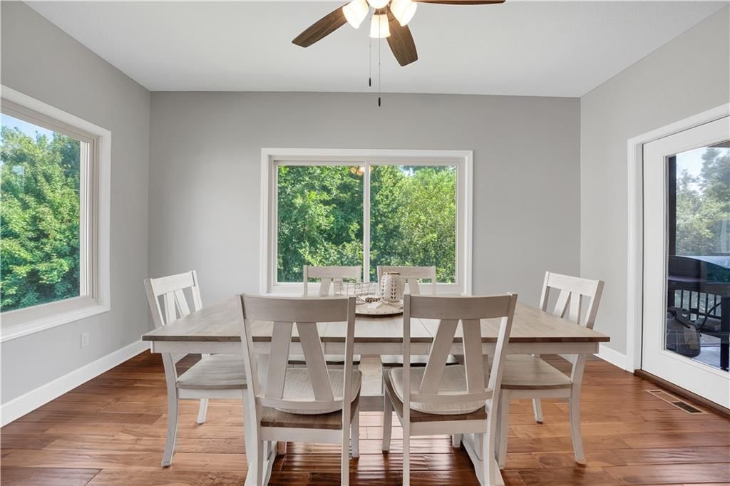1211 Holland Square — photo 46