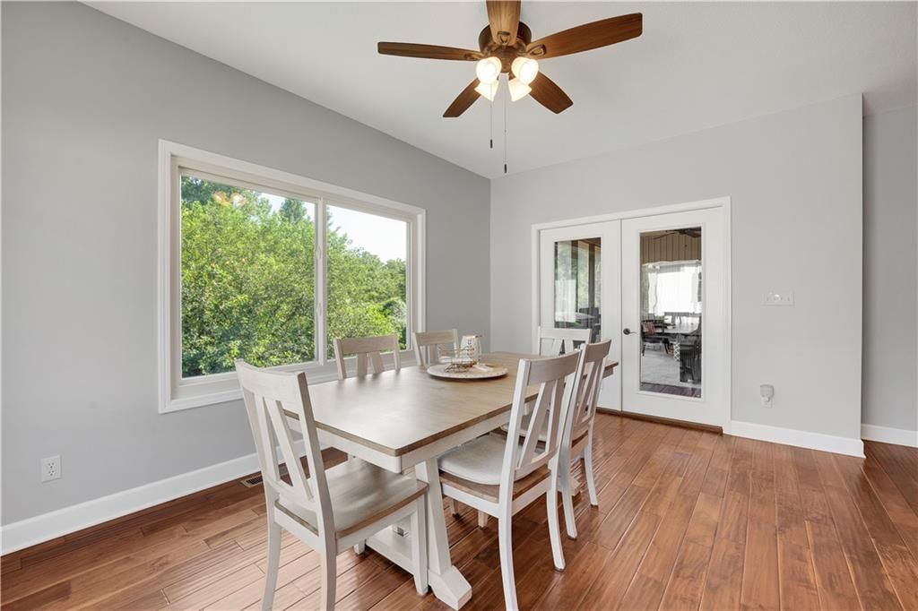 1211 Holland Square — photo 47