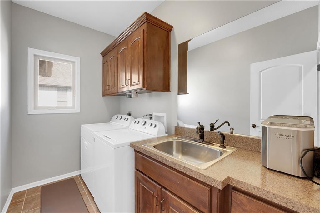 1211 Holland Square — photo 53