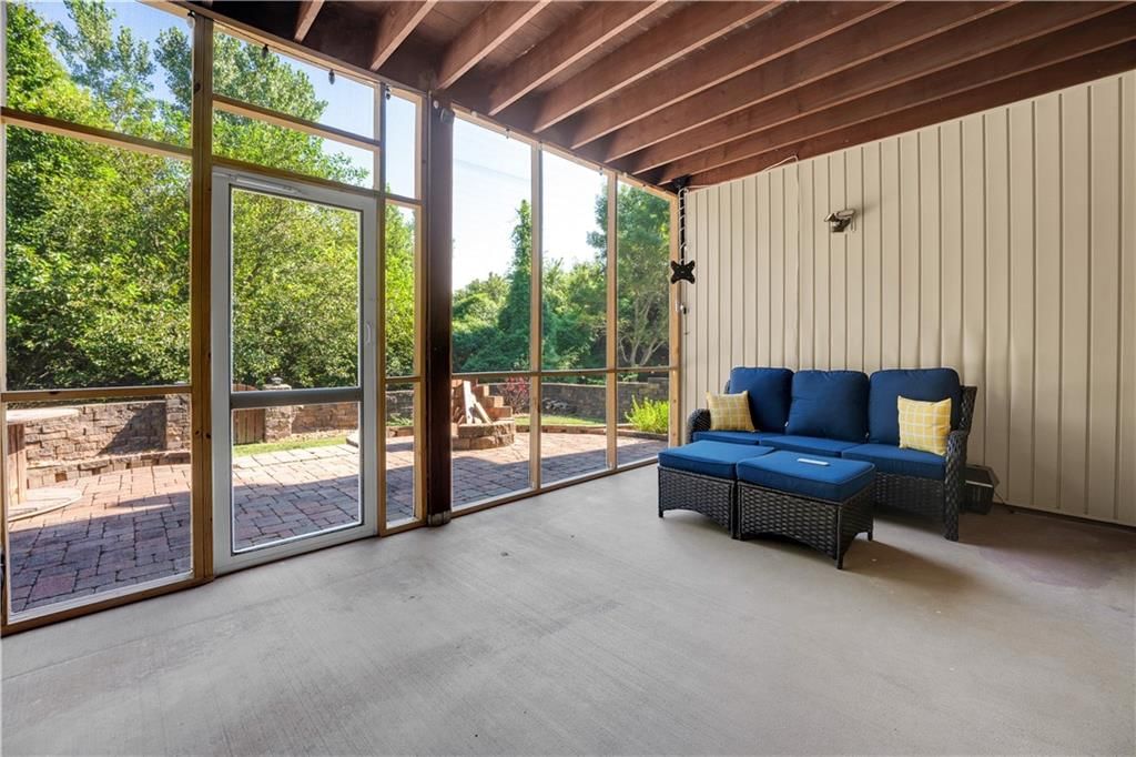 1211 Holland Square — photo 92