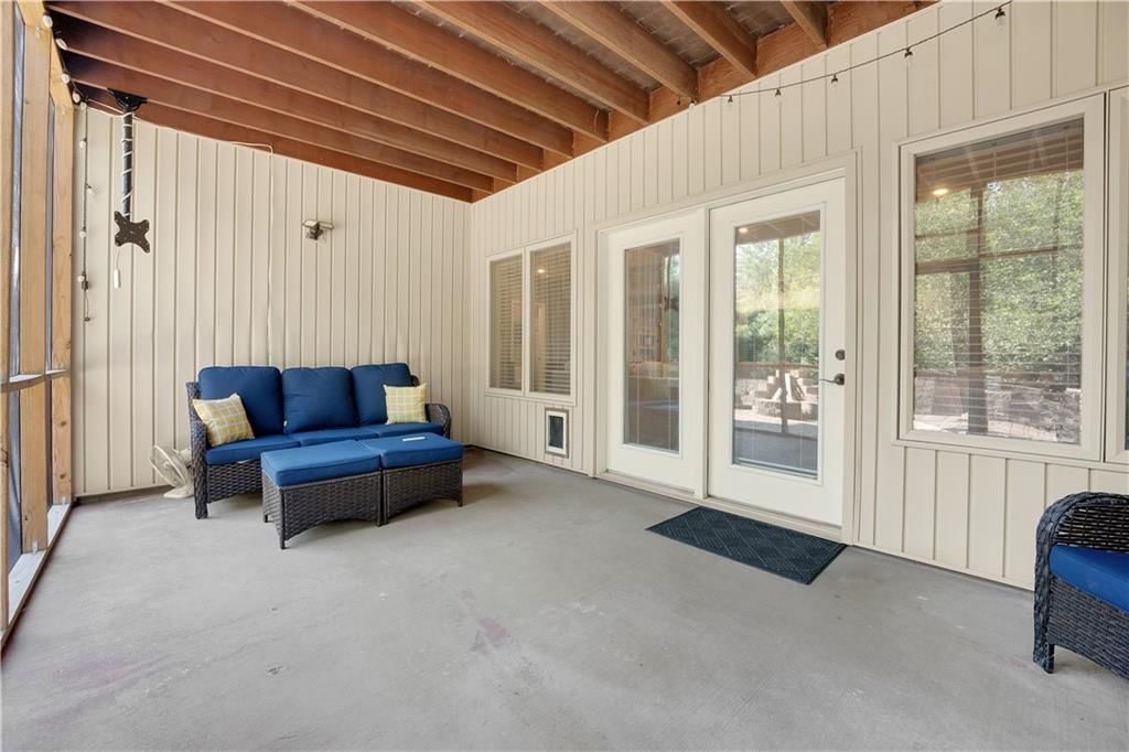 1211 Holland Square — photo 93