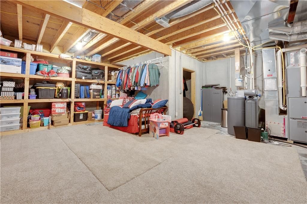 1211 Holland Square — photo 96