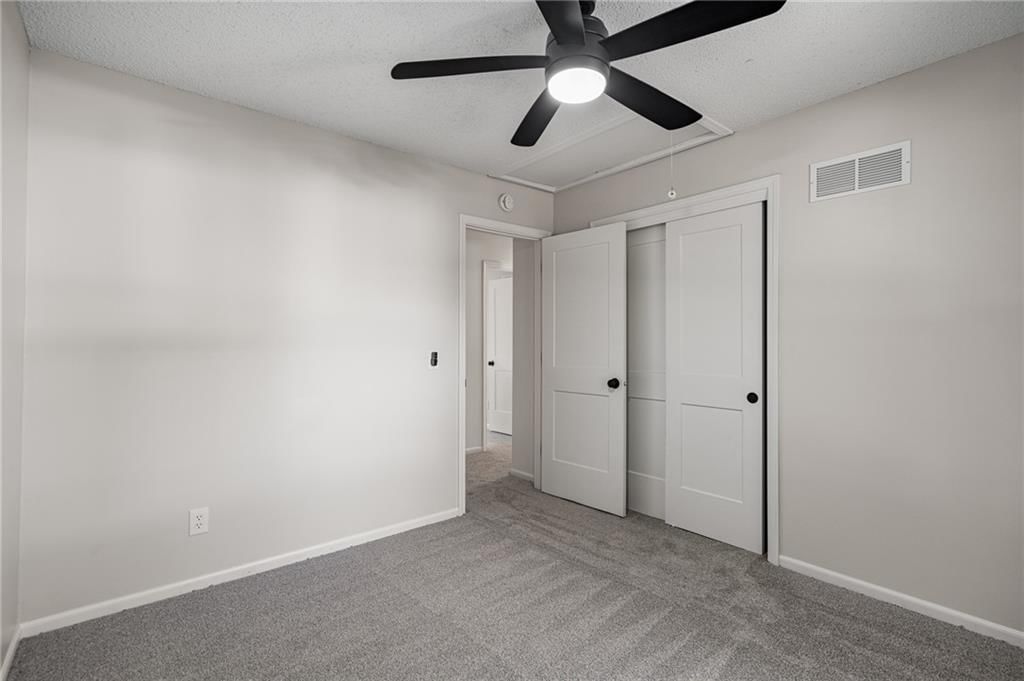 1027 W Wabash Terrace — photo 22
