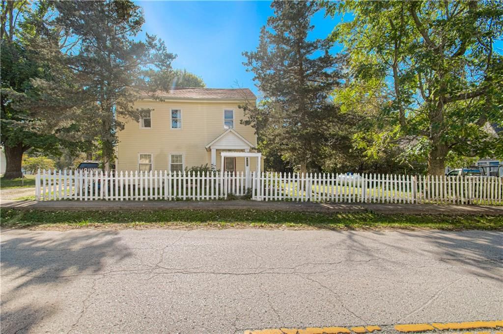 611 Main Street — photo 2