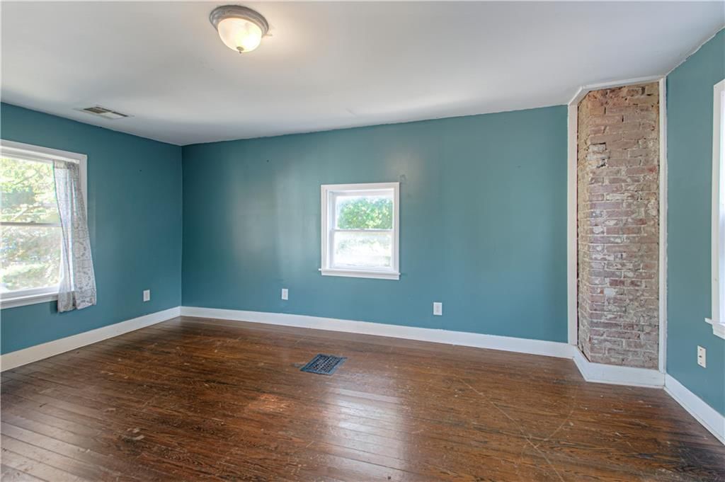 611 Main Street — photo 10
