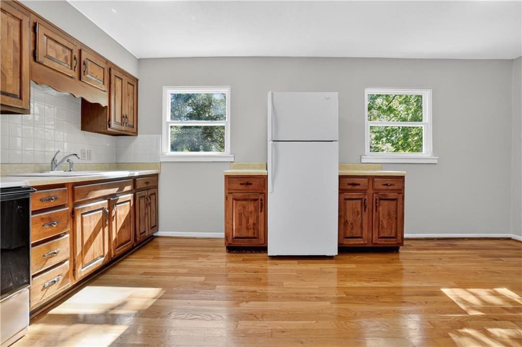 6421 W 81st Terrace — photo 5