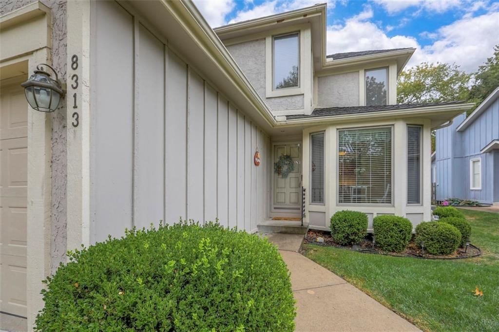 8313 W 120th Street — photo 3