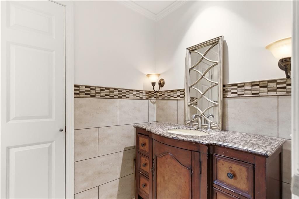 3523 W 100th Terrace — photo 37