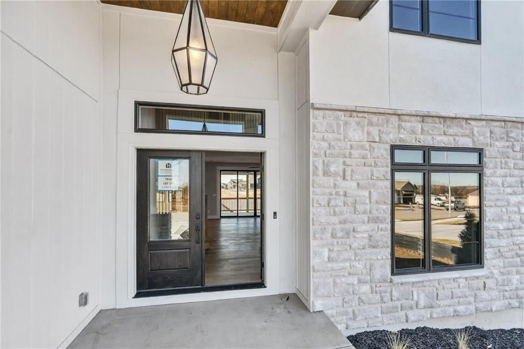 7616 N Booth Avenue — photo 4