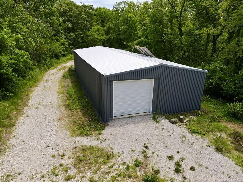 814 N BUCKNER TARSNEY Road, Buckner, MO