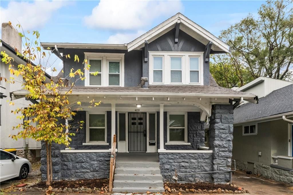 4235 Chestnut Avenue, Kansas City, MO