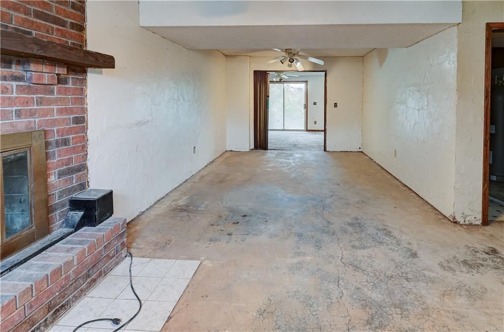 14831 Crystal Drive — photo 29