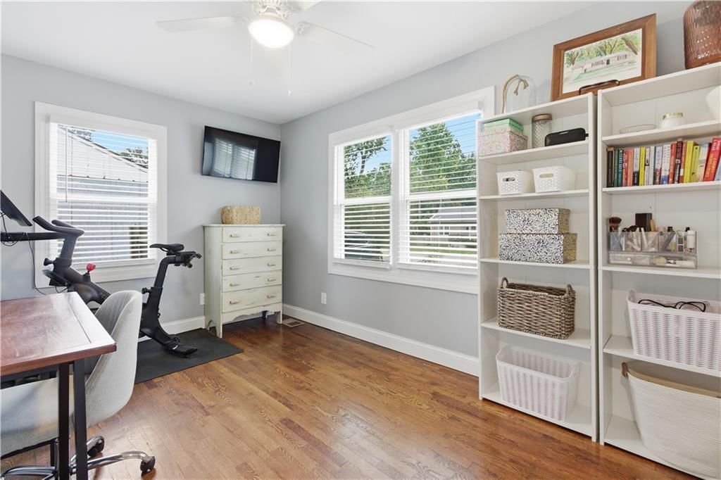 7918 W 88th Street — photo 22