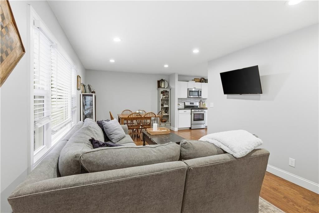 7918 W 88th Street — photo 4
