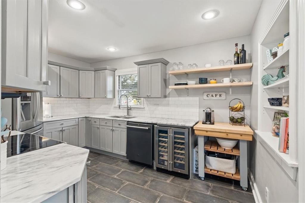 318 NW Briarcliff Road — photo 11