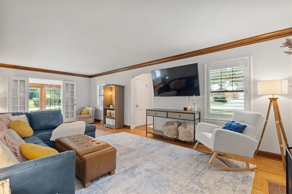 318 NW Briarcliff Road — photo 5