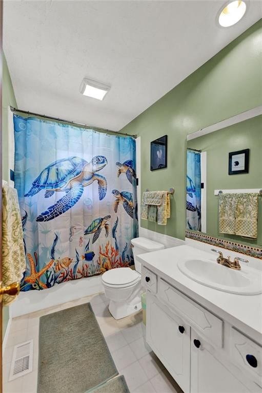 2556 Jasu Drive — photo 14