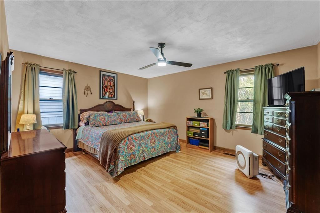 2556 Jasu Drive — photo 15