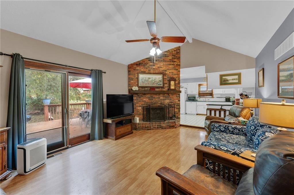 2556 Jasu Drive — photo 25