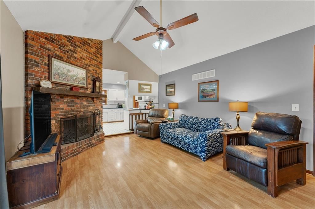 2556 Jasu Drive — photo 26