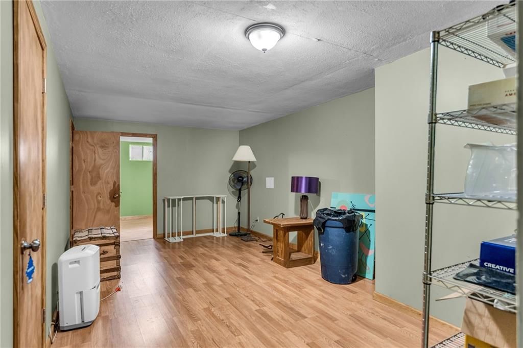 2556 Jasu Drive — photo 31