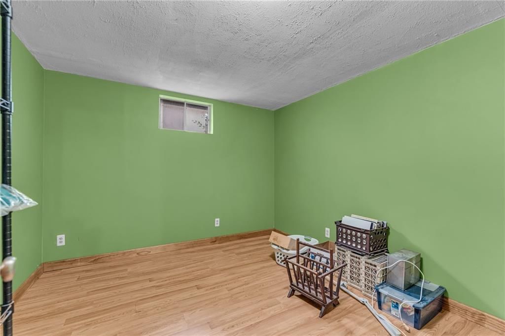 2556 Jasu Drive — photo 32