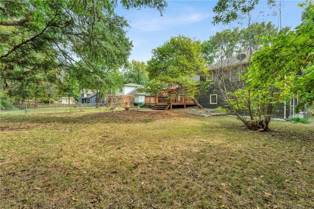 2556 Jasu Drive — photo 38