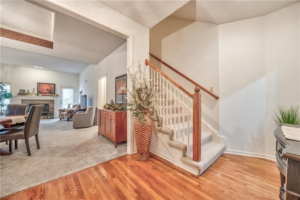 14306 Russell Street — photo 5